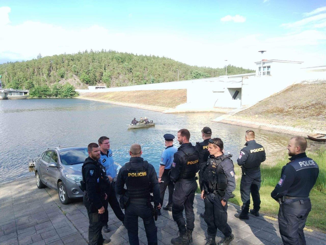 Kontrola rybářské stráže s Policií ČR a Povodím Vltavy
