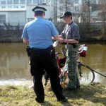Rybáři varují: Městská policie může kontrolovat rybáře u vody! Někde spolupracuje ukázkově