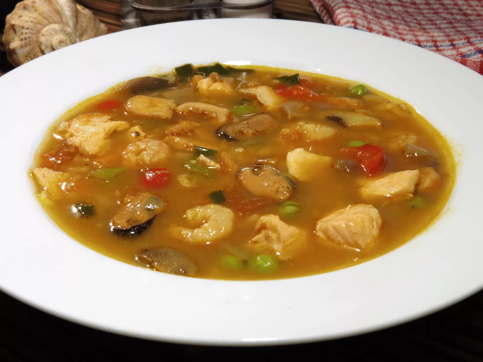 Sicilská rybí polévka (Zuppa di pesce alla siciliana)
