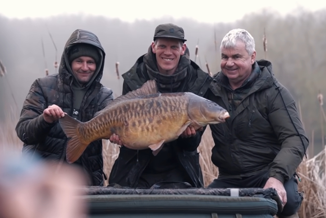 Video: Zimní lov velkých kaprů s Alanem Blairem a Oli Daviesem