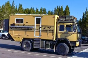 expedition-camping-vehicle-obytný